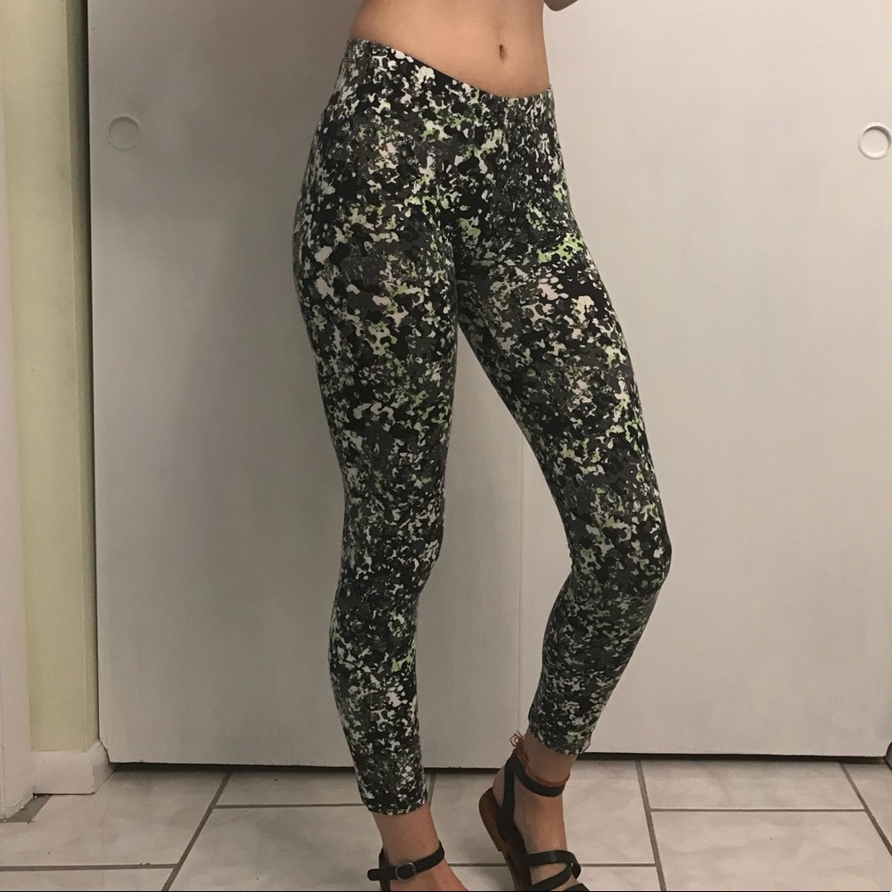 Splatter Pattern Leggings